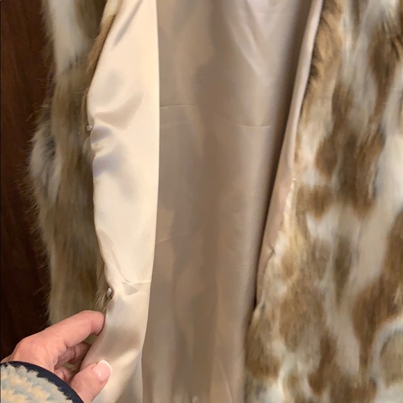 Faux fur vest - Picture 3 of 3